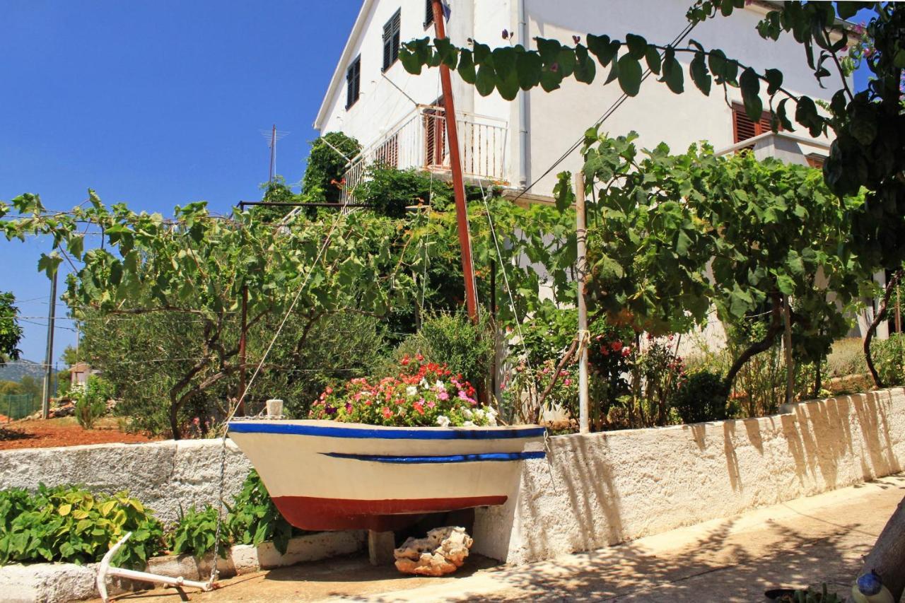 Apartments By The Sea Sali, Dugi Otok - 8110 Екстериор снимка
