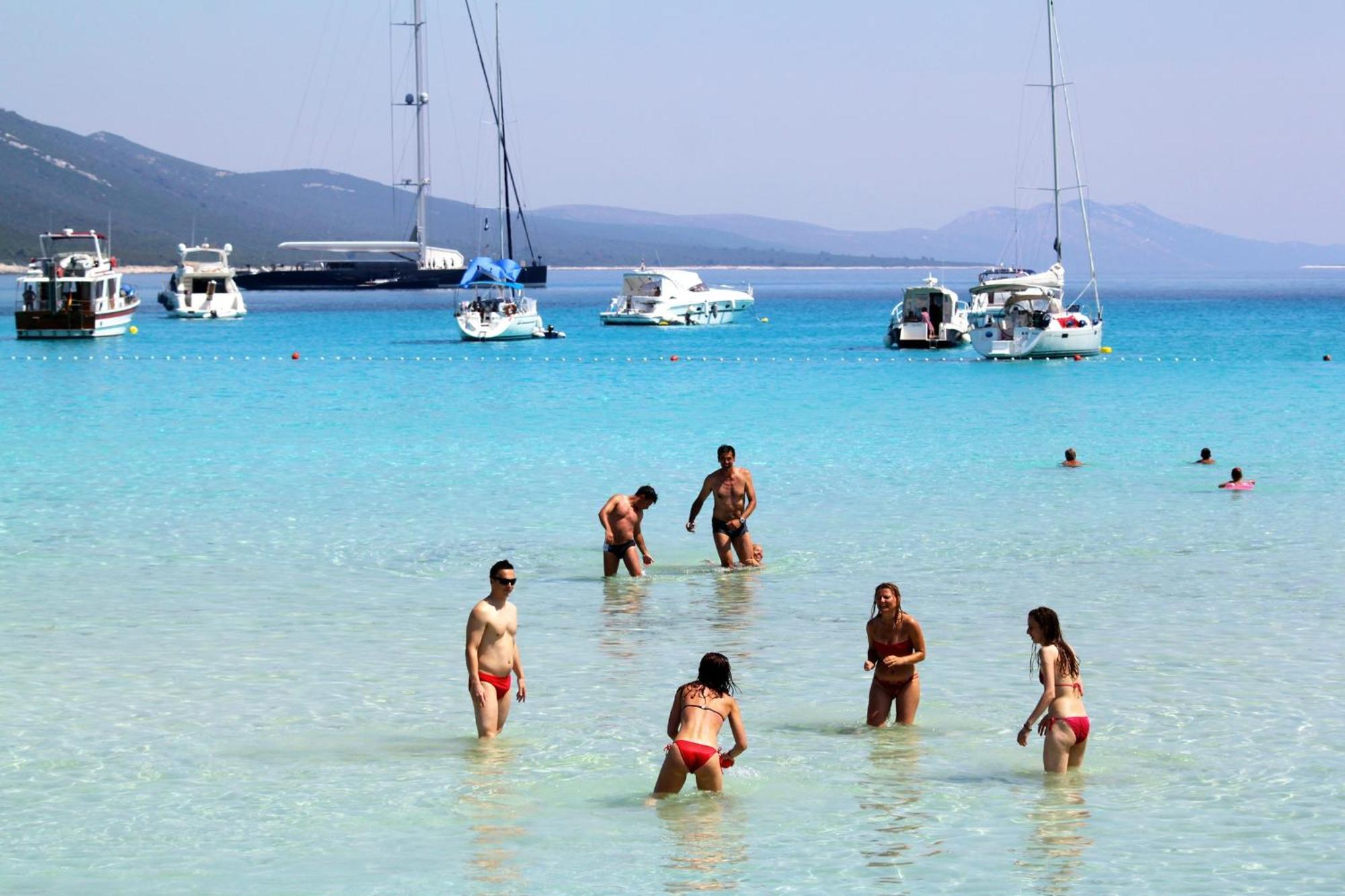 Apartments By The Sea Sali, Dugi Otok - 8110 Екстериор снимка